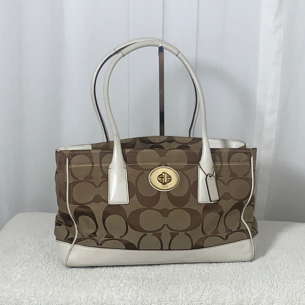 GUC Coach Hampton Madeline Signature Satchel L 14” x H 8” x D 5.5”